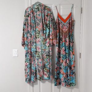 NATORI Floral Sleeping Gown. Size M.
